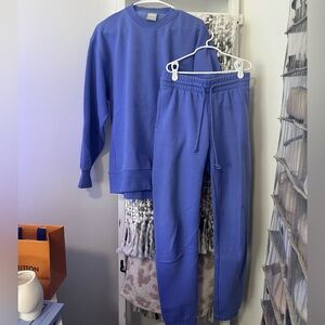 Aritzia Sweat Set TNA ( Playful Purple ) ( 2 piece set )